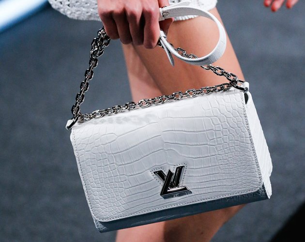 Louis Vuitton Catwalk: The Complete Collections – Silverbirch