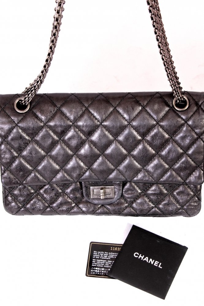 Chanel 22 leather crossbody bag Chanel Black in Leather - 33222418