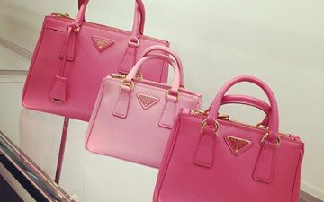 Which Prada Saffiano Tote Bag Is The Best Size thumb