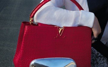 Louis Vuitton Cruise 2016 Ad Campaign Featuring New Capucines Bag thumb