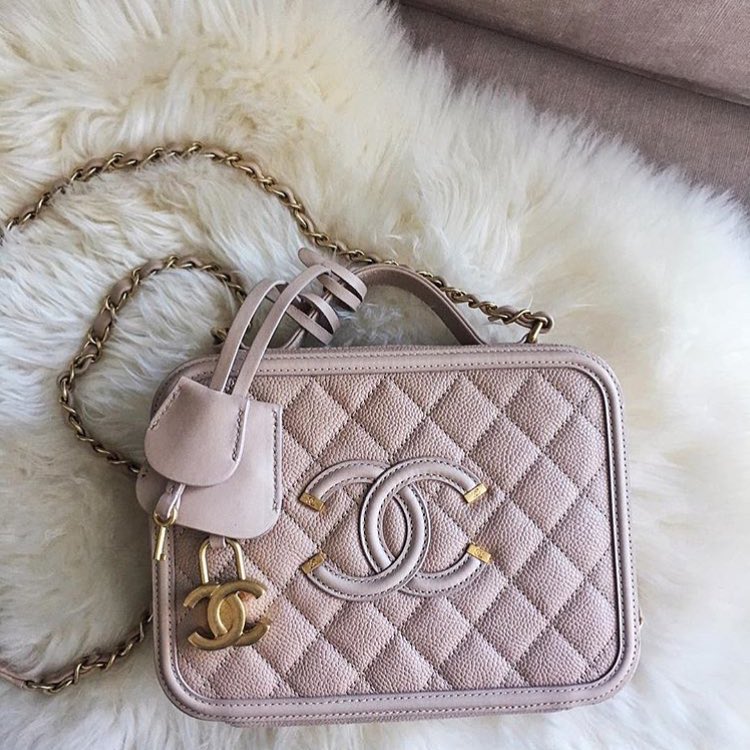 CHANEL 22S COLLECTION PREVIEW  Chanel spring summer act 2 bags with price  details  YouTube