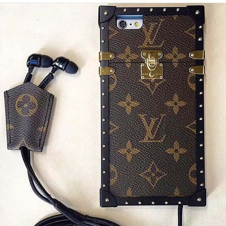 Are The Louis Vuitton Trunk-Inspired Phone Holders Going To Be The &#39;IT&#39; Thing? | Bragmybag