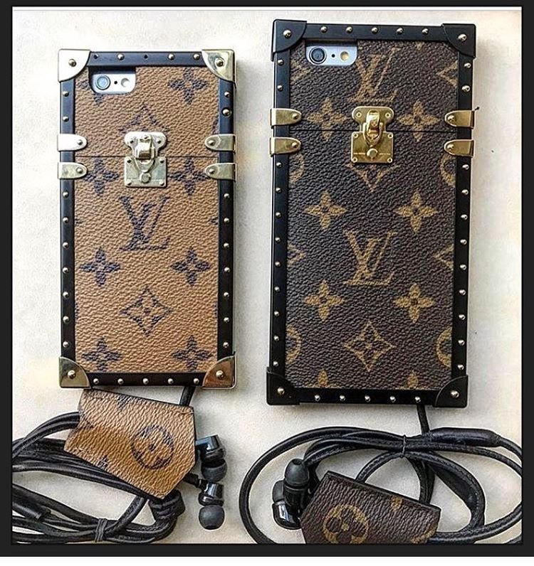 Are The Louis Vuitton Trunk-Inspired Phone Holders Going To Be The 'IT'  Thing?, Bragmybag