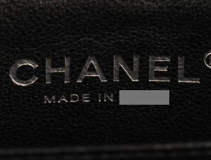 How To Distinguish Between an Original Chanel Handbag and a Fake Repl   LuxCollector Vintage