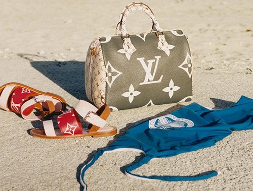 Louis Vuitton Monogram Giant Beach Pouch - Green Shoulder Bags