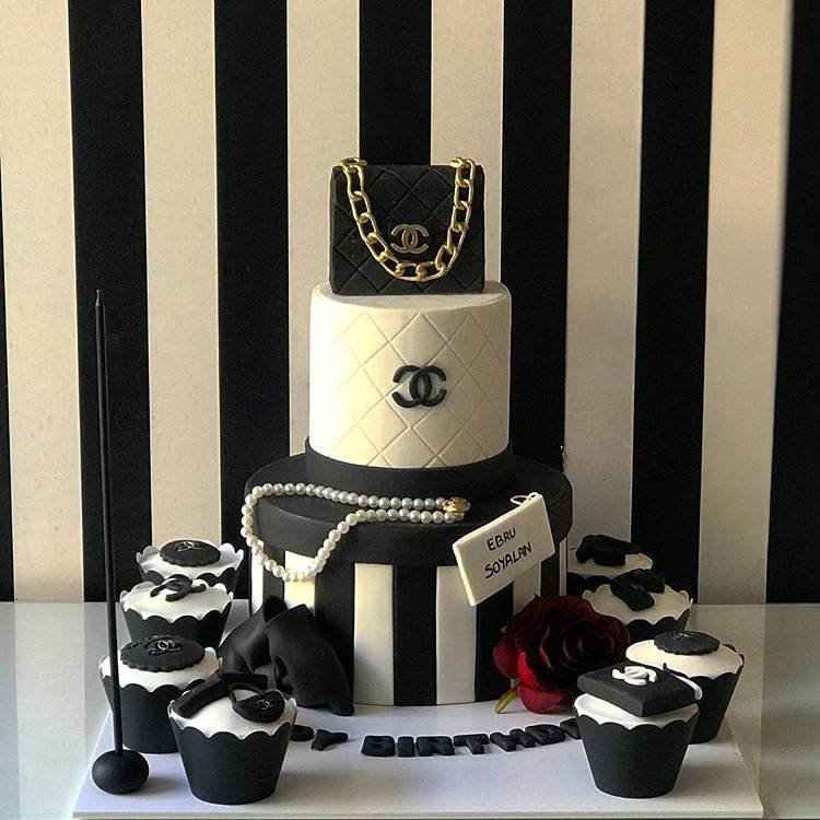Netty's Cakes - Chanel Purse . . . . . . . #cake #Birthday... | Facebook