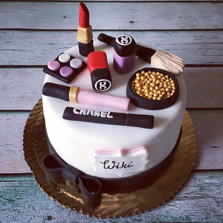 Fondant Chanel Cake – Cakes by Tatev