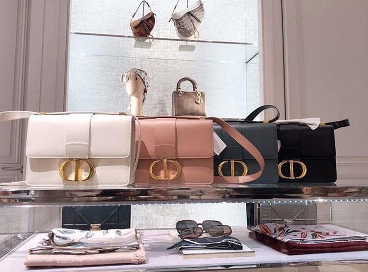 Had so much fun styling the @dior 30 Montaigne Avenue Bag for