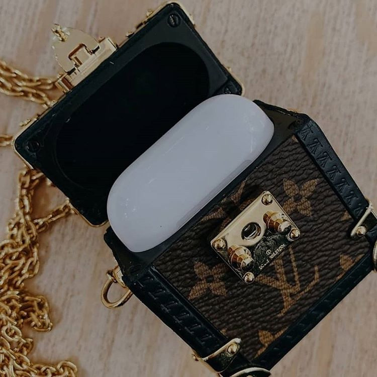lv airpodcase