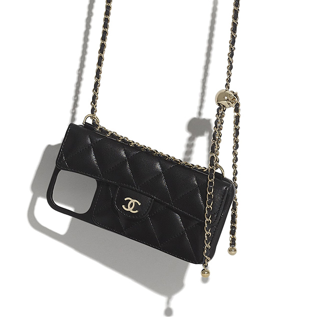 Chanel iPhone 11 Case w/ Chain - Black Phone Cases, Technology - CHA950688