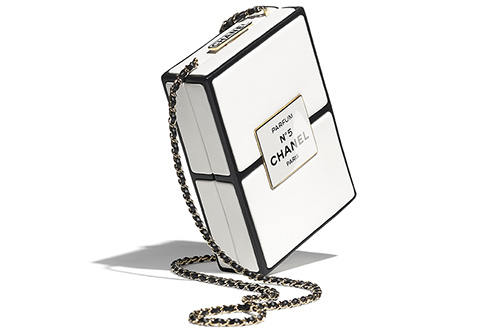 Chanel 22S Evening Handle Chain Box Bag White Caviar  ＬＯＶＥＬＯＴＳＬＵＸＵＲＹ