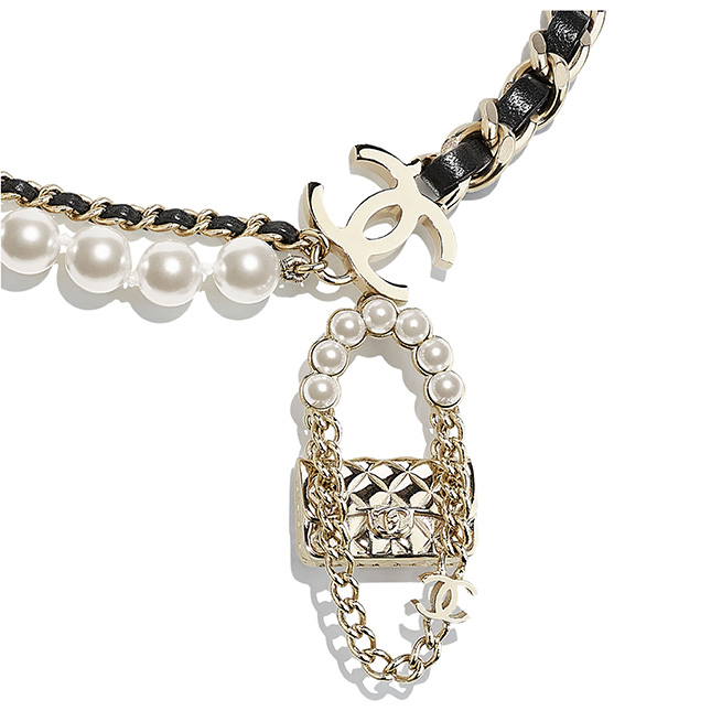 Summer Chain Bag Charm – Bell & Pearls