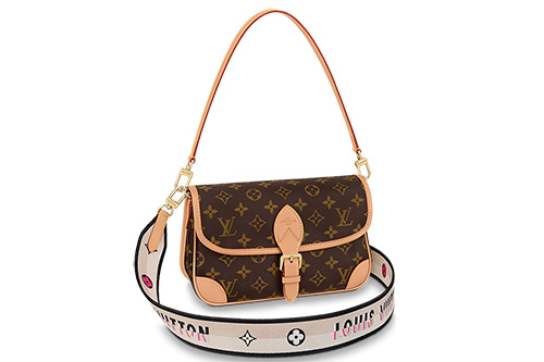 Slg collection #hermes#louisvuitton#lv#chanel  Louis vuitton, Louis vuitton  monogram, What's in my purse