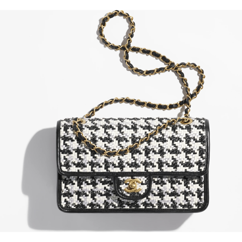 Chanel Cruise 2023 Flap Bag, featured in Architectural Digest. 🥰🙌🛳️ : r/ handbags